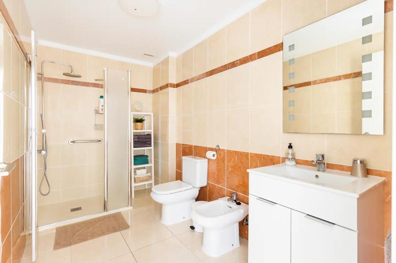 Amplio Y Comodo Apartamento En Callao Salvaje. Bagian luar foto