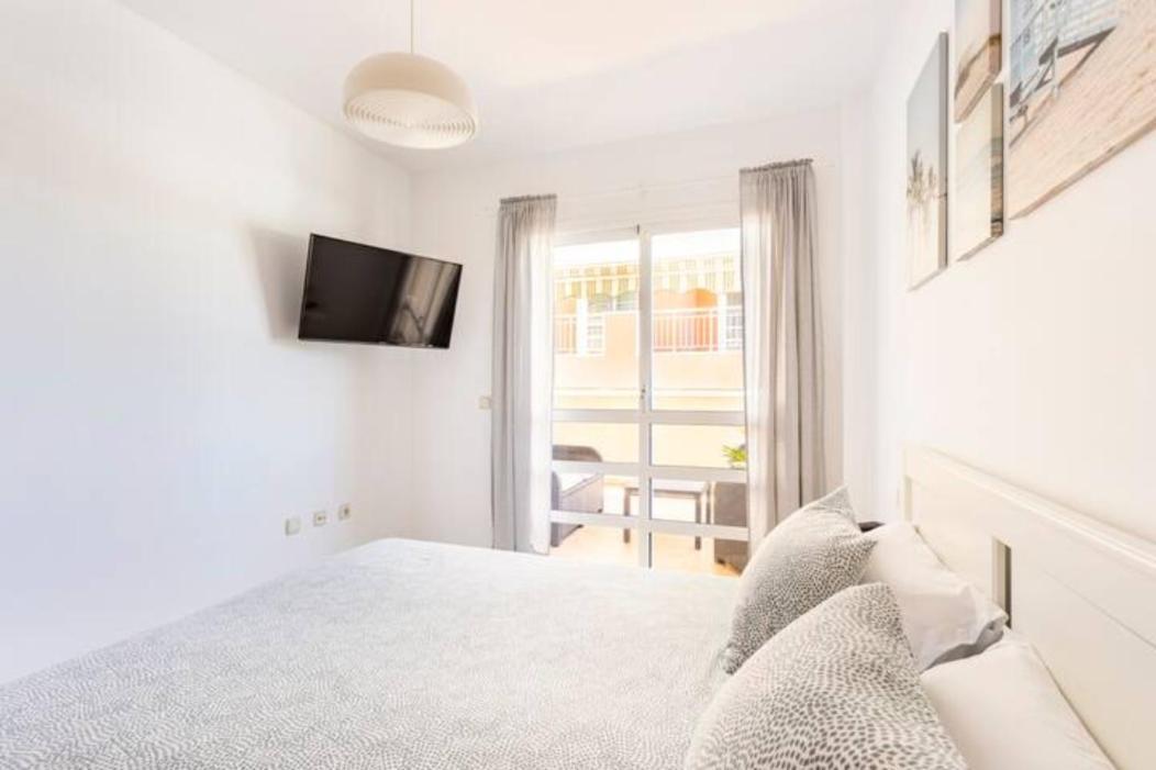 Amplio Y Comodo Apartamento En Callao Salvaje. Bagian luar foto